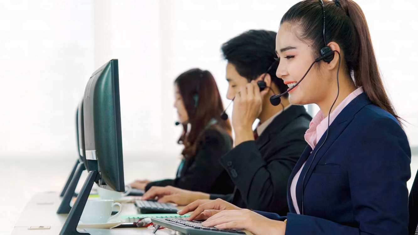 QUIBARCA B2B customer service team